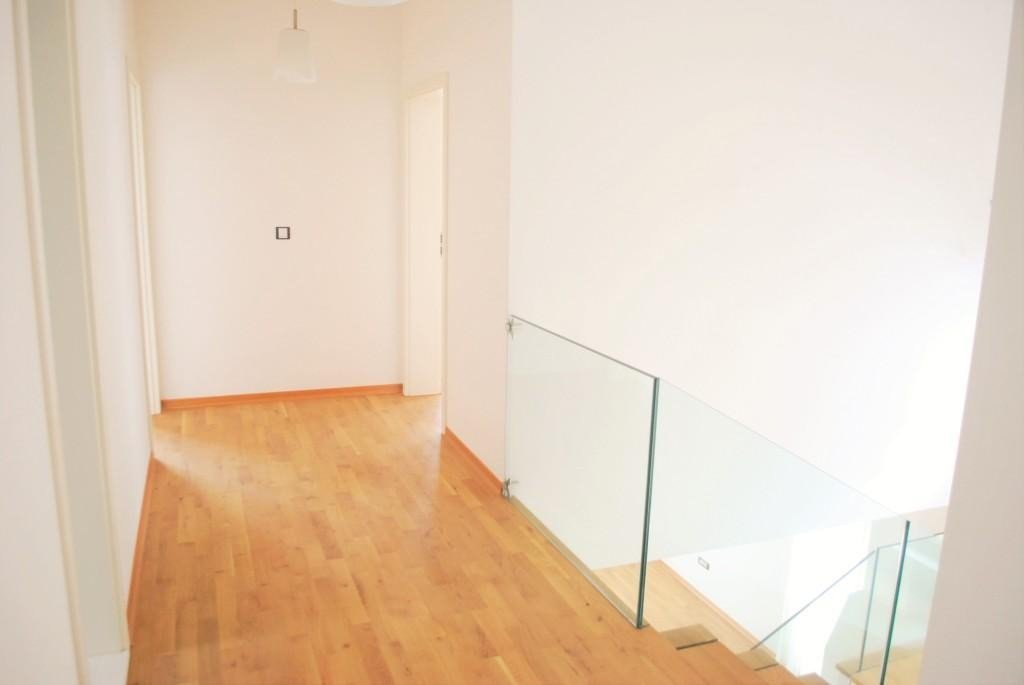 Image Alternative text