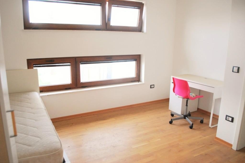 Image Alternative text